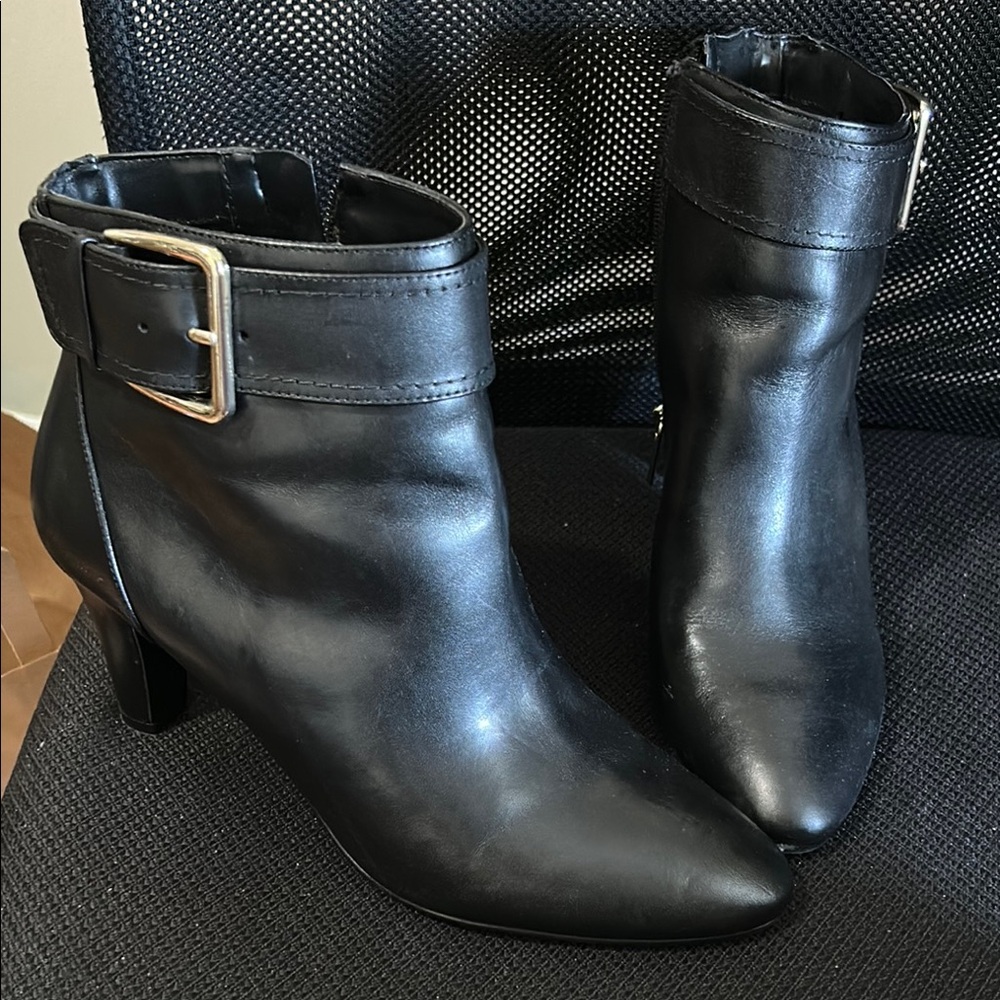 Elegant Black Ankle Boots